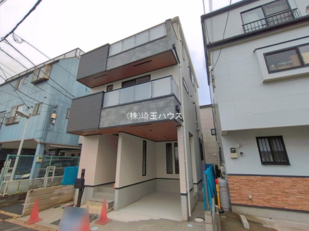��ʌ�����s�씵���J8���ڂ̐V�z��ˌ��Ă̌��n�O�ώʐ^