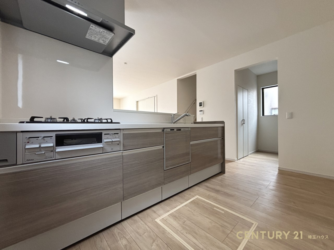 ��ʌ��z�J�s���ԋv�� �̐V�z��ˌ��ẴL�b�`��