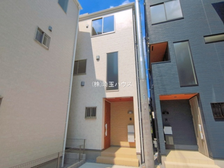 ��ʌ�����s�Œˌ�2���ڂ̐V�z��ˌ��Ă̌��n�O�ώʐ^