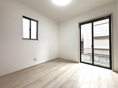 ��ʌ��t�����s��m��1���ڂ̐V�z��ˌ��Ă̎q������