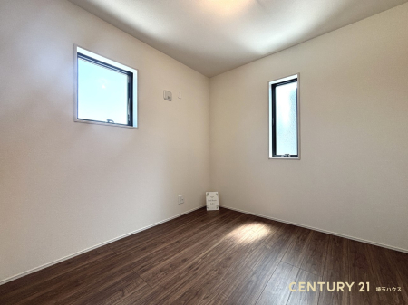 ��ʌ��t�����s�Β�2���ڂ̐V�z��ˌ��Ă̎q������