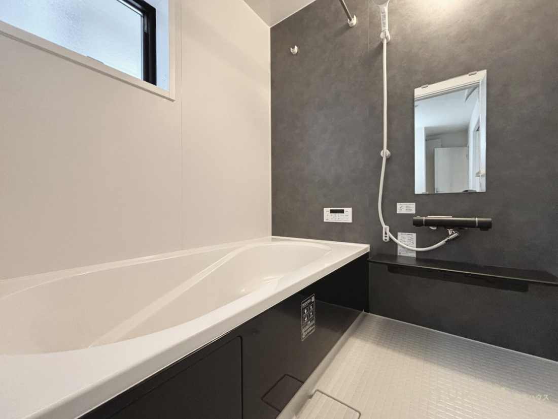 ��ʌ��t�����s������� �̐V�z��ˌ��Ă̗���