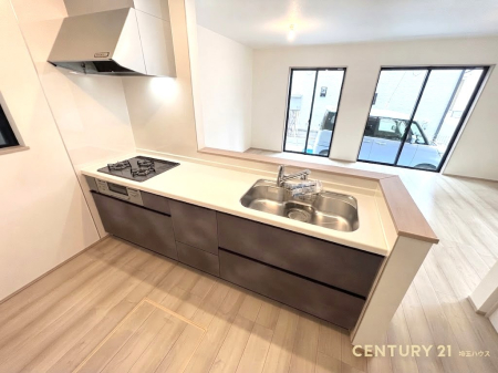 ��ʌ��t�����s��m��1���ڂ̐V�z��ˌ��ẴL�b�`��